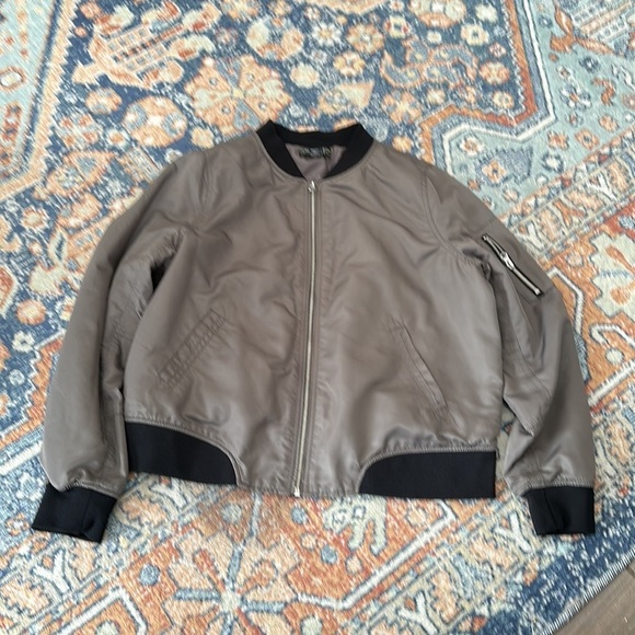 Forever 21 Bomber Jacket - Picture 7 of 9